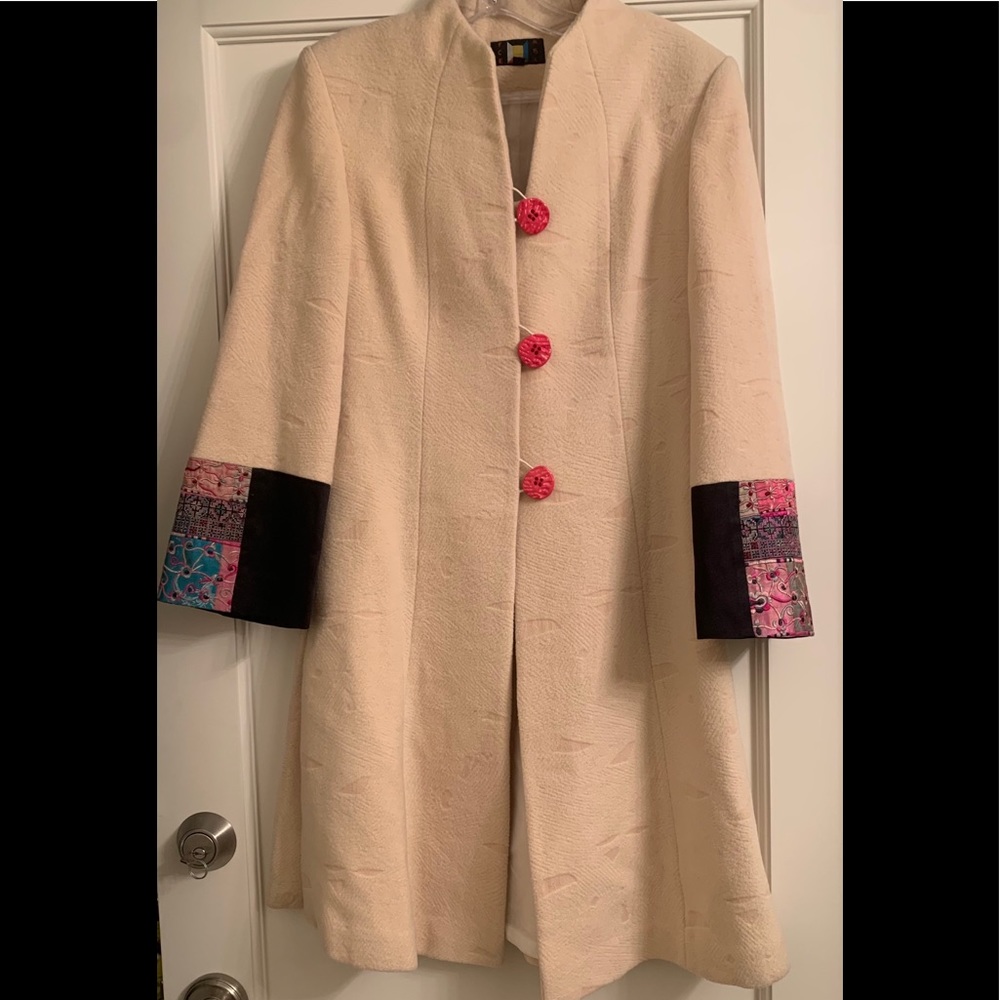 FCE creme toned long sleeve coat